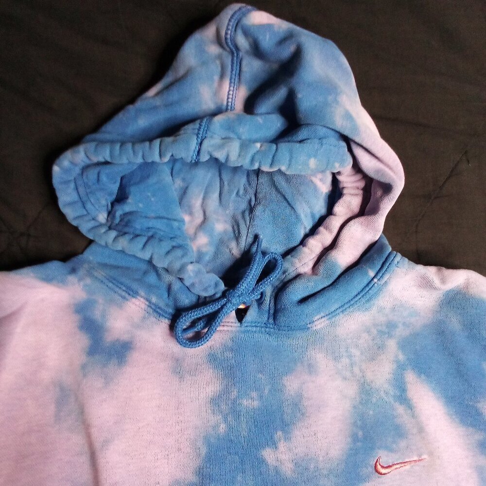 Vintage Y2K Nike Small Swoosh Reverse Dye Hoodie Sweatshirt
